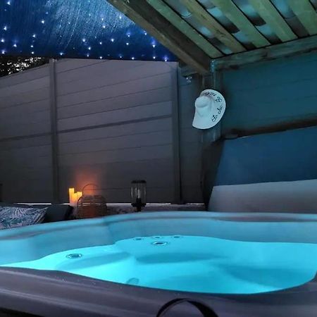 L'antre deux Pierres, spa, détente et romantisme Bouyon Exterior foto