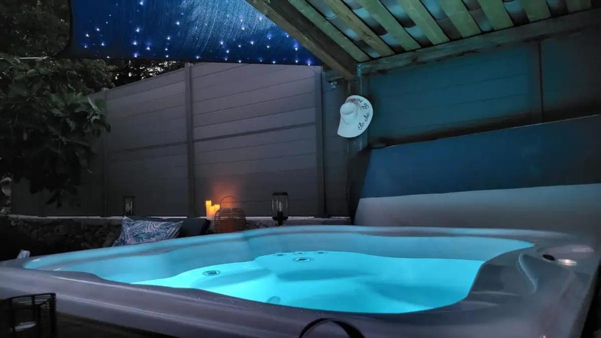 L'antre deux Pierres, spa, détente et romantisme Bouyon Exterior foto